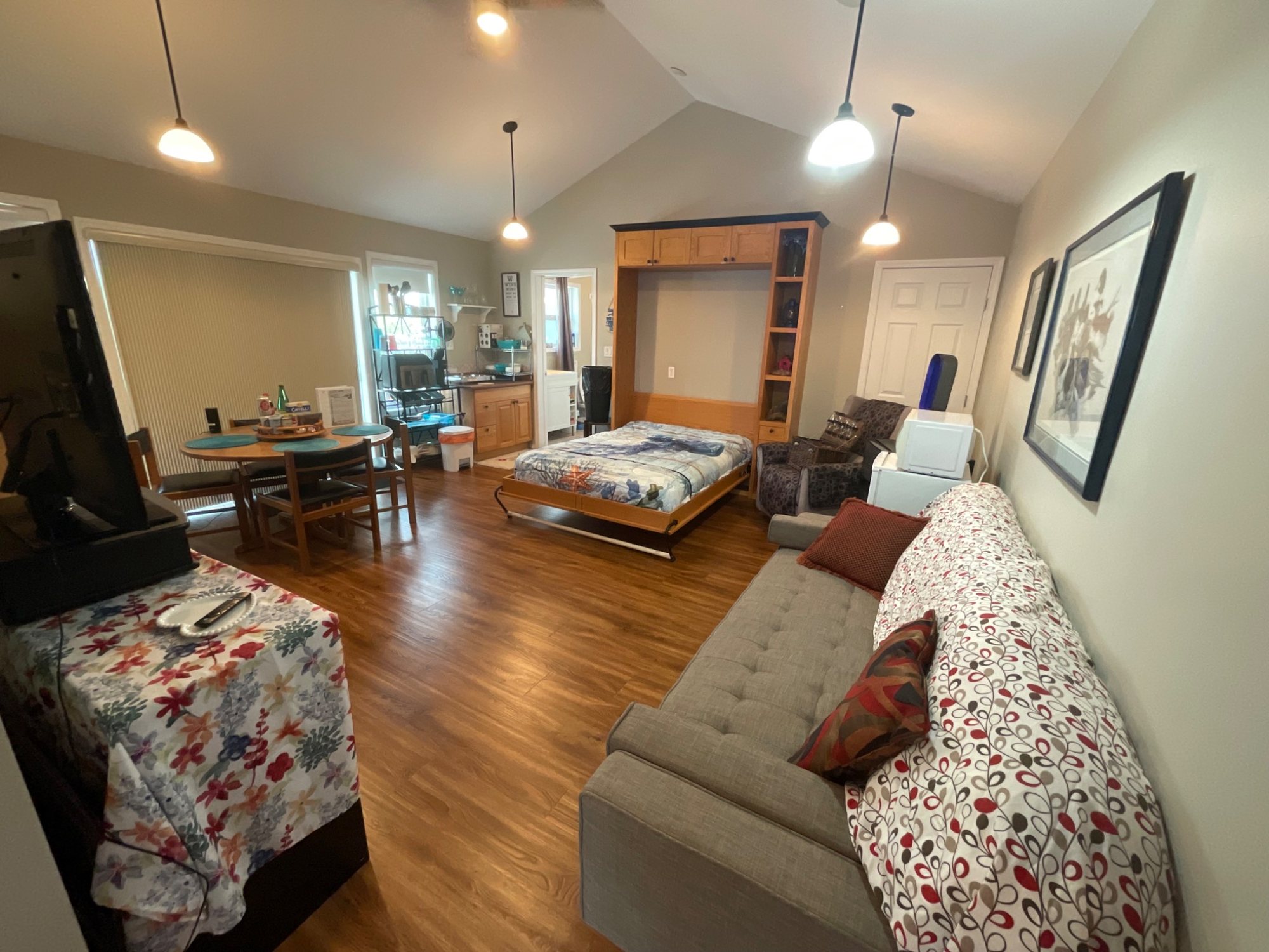Comfortable pull-down queen bed